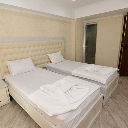 Our House Kutaisi Hotel Bagian luar foto